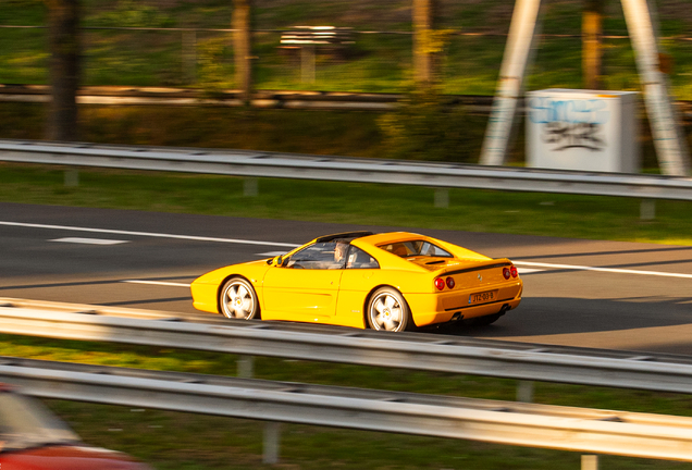 Ferrari F355 GTS
