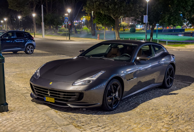 Ferrari GTC4Lusso