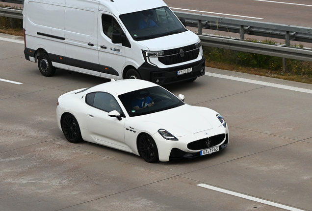 Maserati GranTurismo Modena