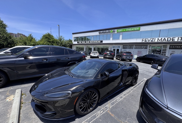 McLaren GT
