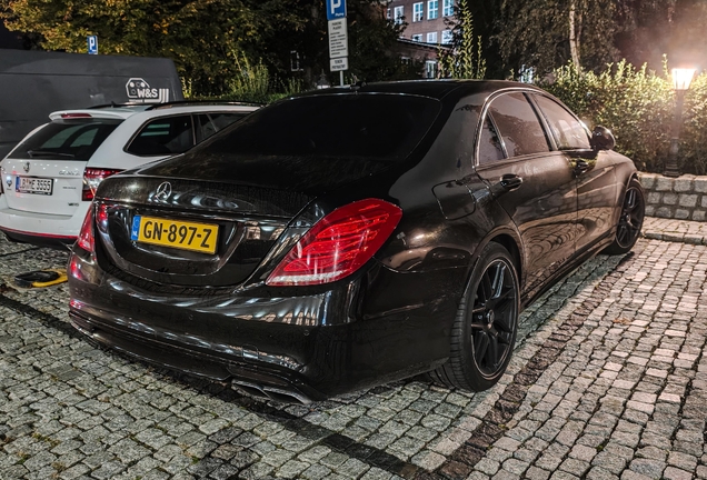 Mercedes-Benz S 63 AMG V222