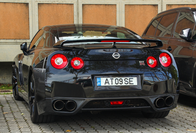 Nissan GT-R R35 2007