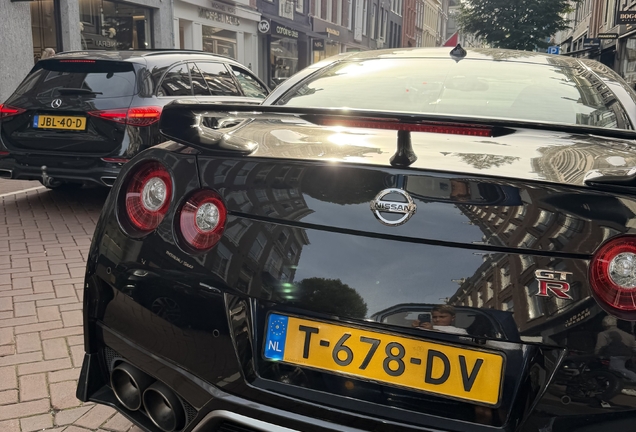 Nissan GT-R R35 2017