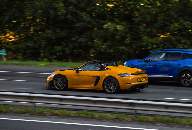 Porsche 718 Spyder RS Weissach Package