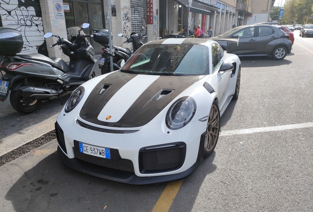 Porsche 991 GT2 RS Weissach Package