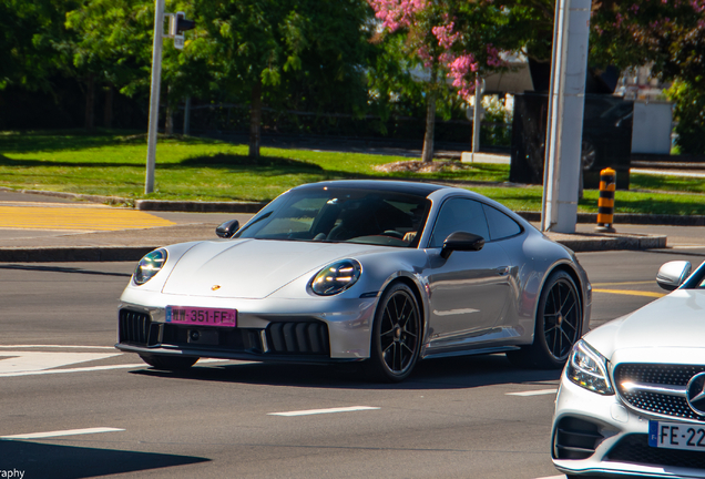 Porsche 992 Carrera 4 GTS MkII
