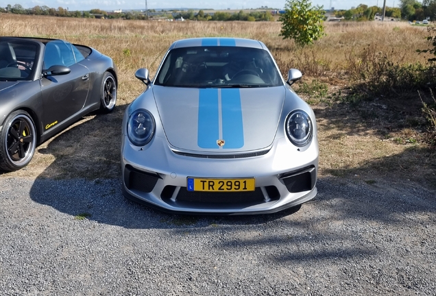 Porsche 992 GT3 Touring MkI