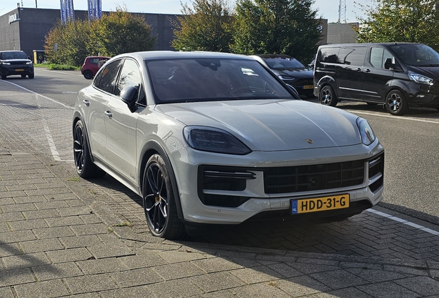 Porsche Cayenne Coupé Turbo E-Hybrid