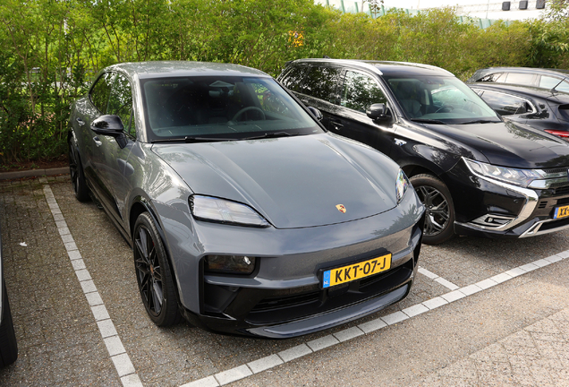 Porsche Macan EV GTS