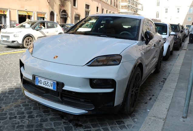 Porsche Macan EV GTS