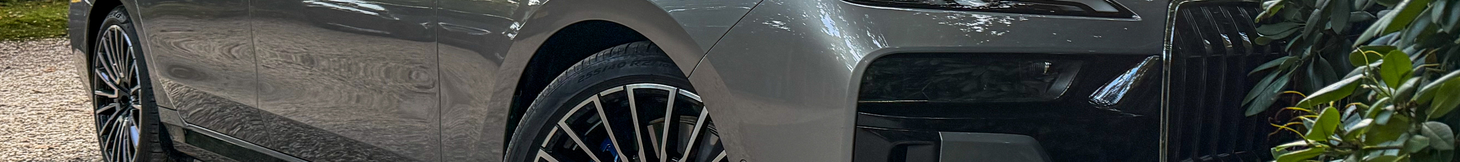 BMW M760e xDrive
