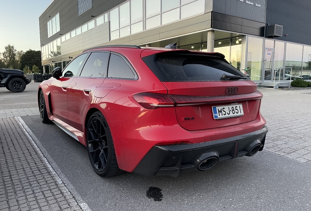 Audi RS5 Avant B10
