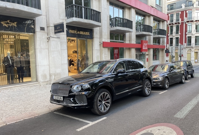 Bentley Bentayga V8 2025 Atelier Edition