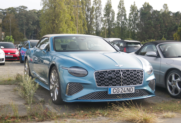 Bentley Continental GTC Mulliner 2025