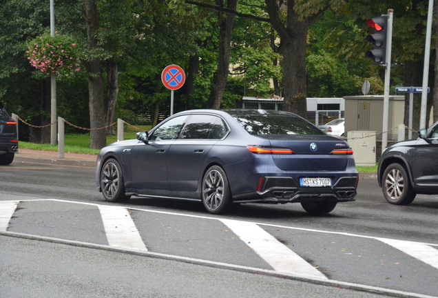 BMW M760e xDrive