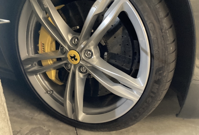 Ferrari GTC4Lusso