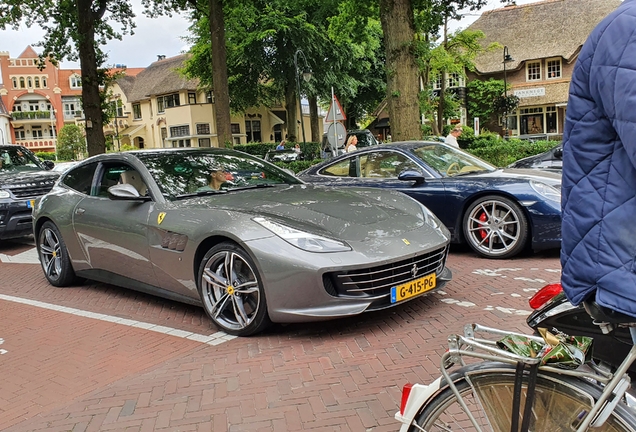 Ferrari GTC4Lusso