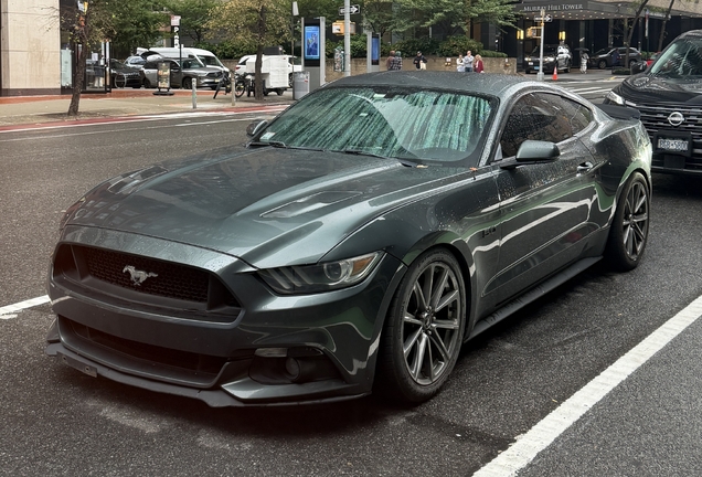 Ford Mustang GT 2015