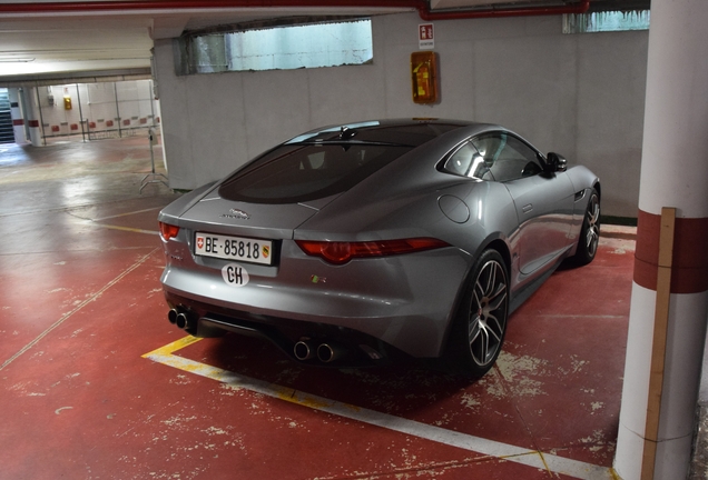 Jaguar F-TYPE R Coupé