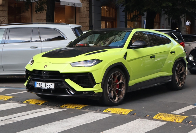 Lamborghini Urus Performante