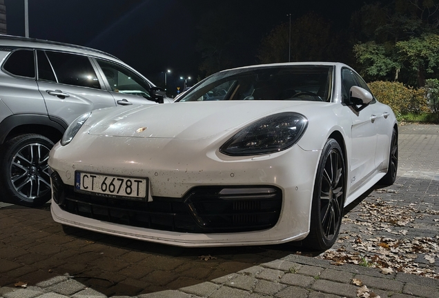 Porsche 971 Panamera GTS MkI