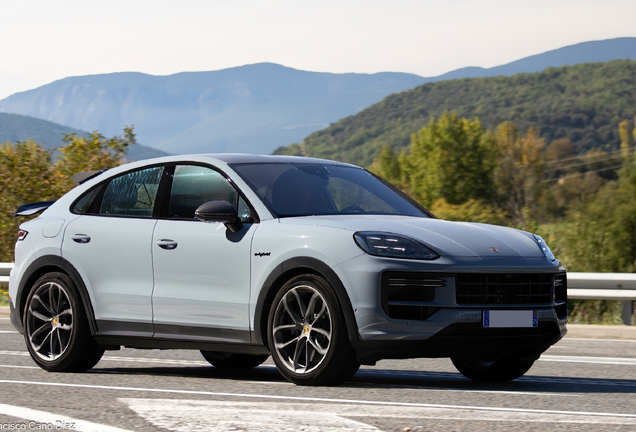 Porsche Cayenne Coupé Turbo E-Hybrid