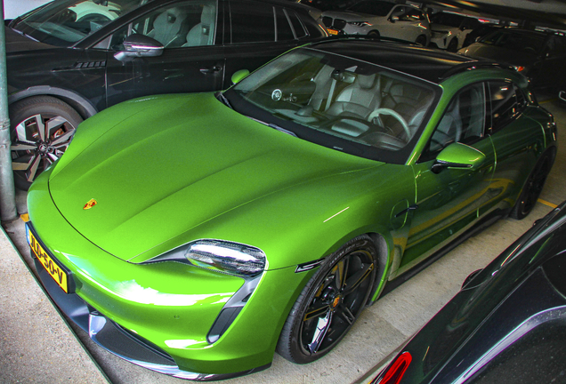 Porsche Taycan Turbo S Sport Turismo MkI