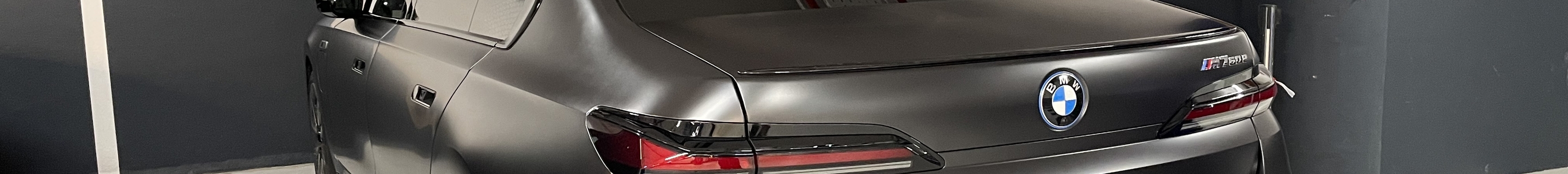 BMW M760e xDrive
