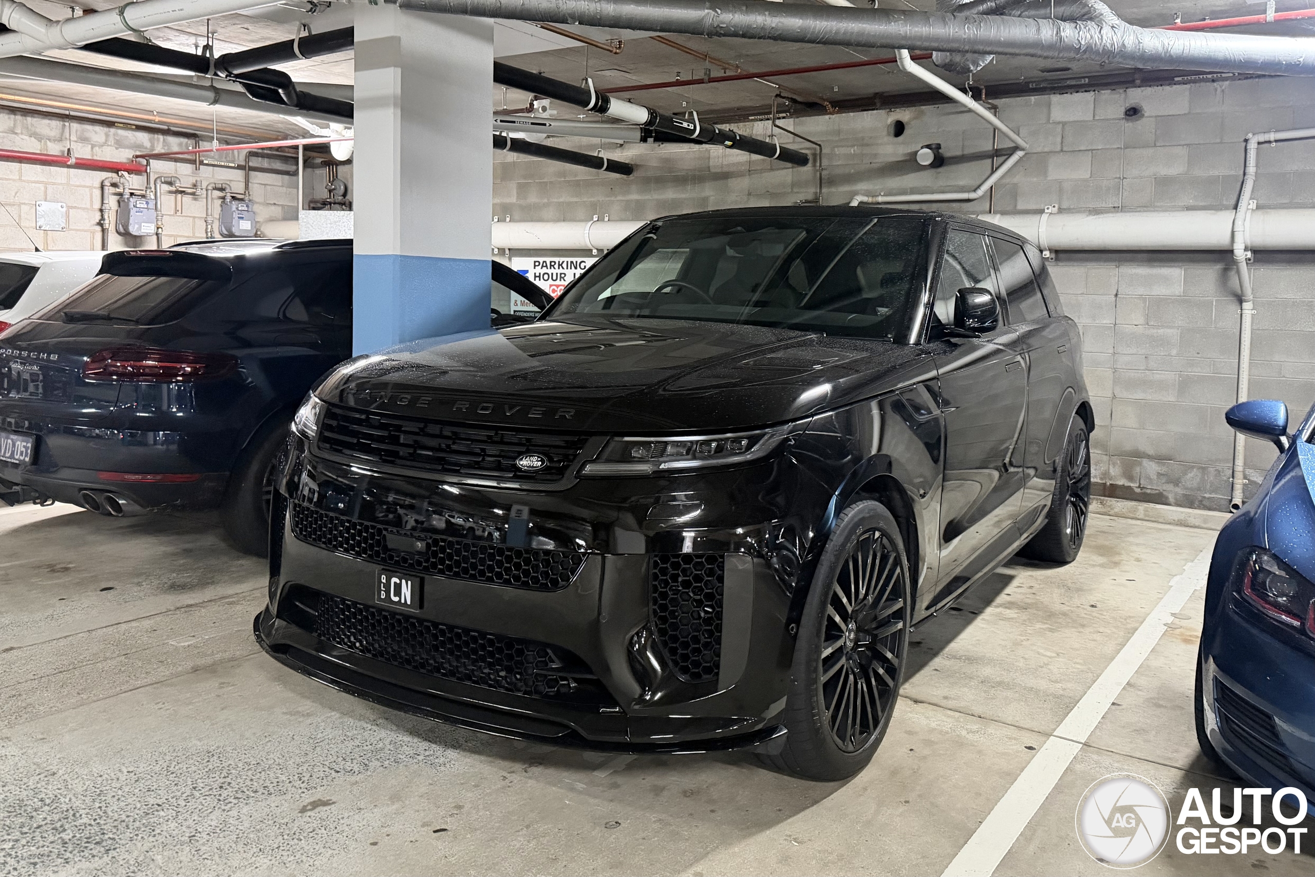 Land Rover Competitors Range Rover Sport SV 2024 Edition One - 06 October 2026 - Autogespot
