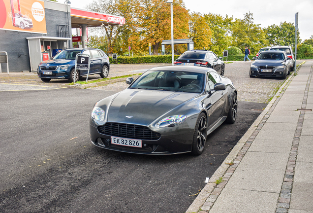 Aston Martin V8 Vantage S