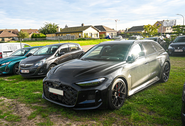 Audi RS5 Avant B10