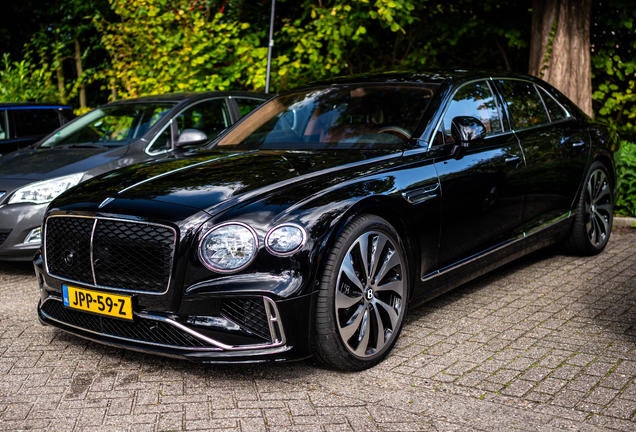 Bentley Flying Spur 2025