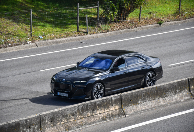 BMW M760e xDrive