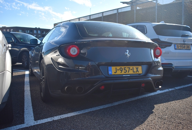 Ferrari FF