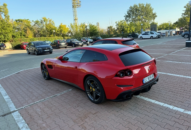Ferrari GTC4Lusso