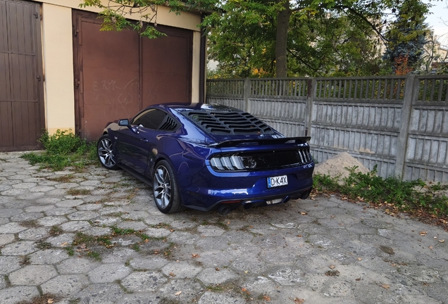 Ford Mustang GT 2015