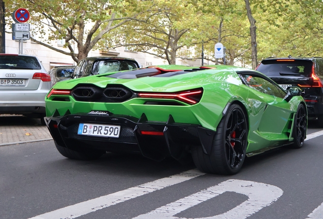 Lamborghini Revuelto