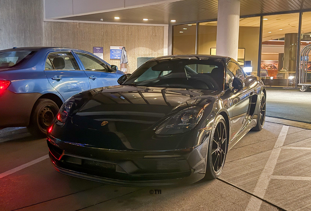 Porsche 718 Cayman GTS 4.0