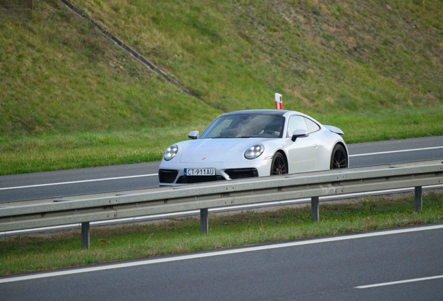 Porsche 992 Carrera 4 GTS MkI