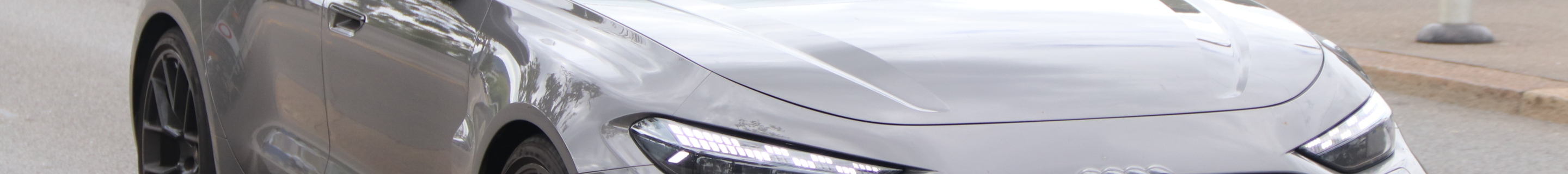 Audi RS5 Avant B10