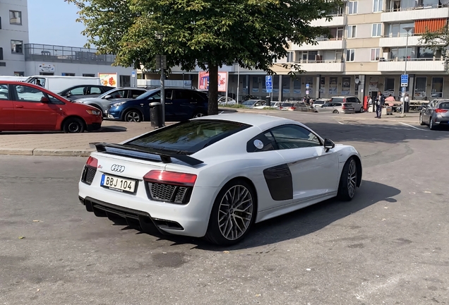 Audi R8 V10 Plus 2015