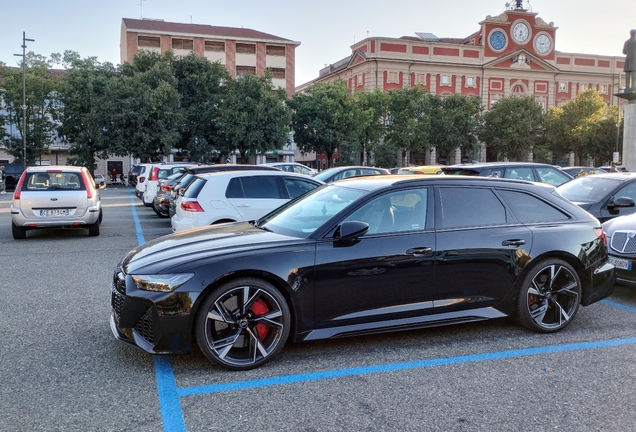 Audi RS6 Avant C8