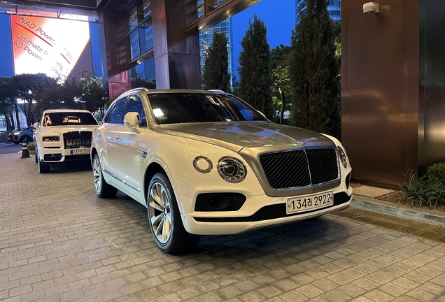Bentley Bentayga V8