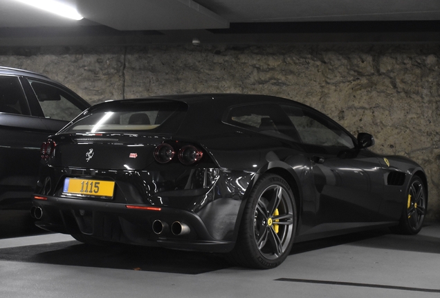 Ferrari GTC4Lusso