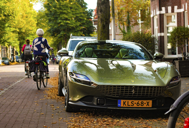 Ferrari Roma Spider
