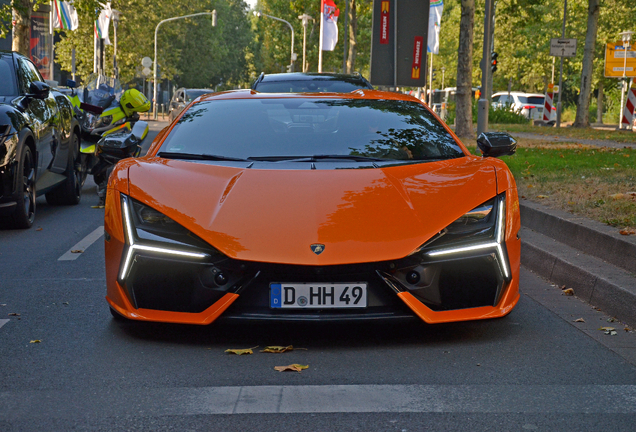 Lamborghini Revuelto