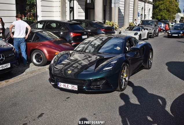 Lotus Emira