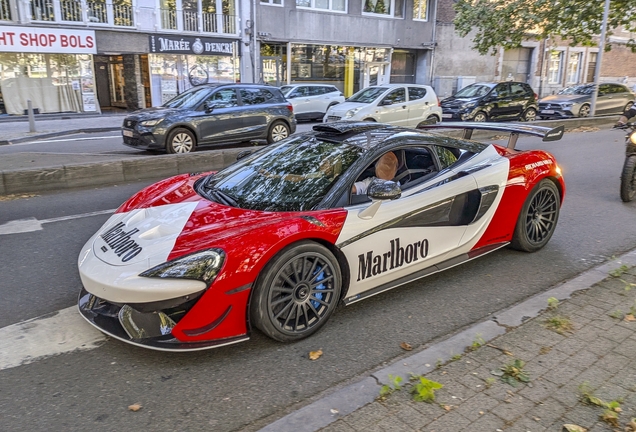 McLaren 620R