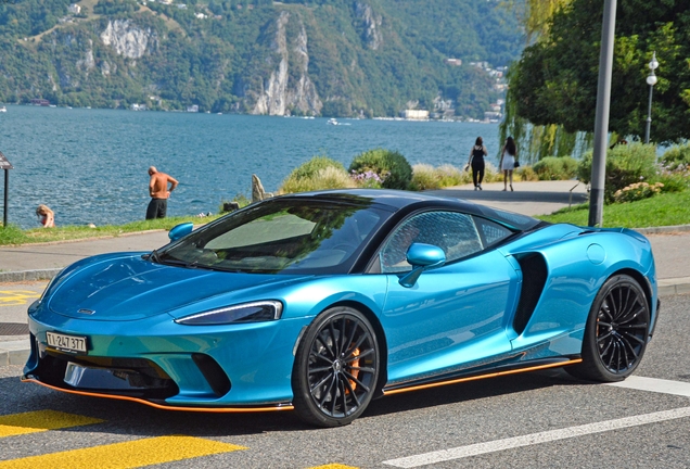 McLaren GT