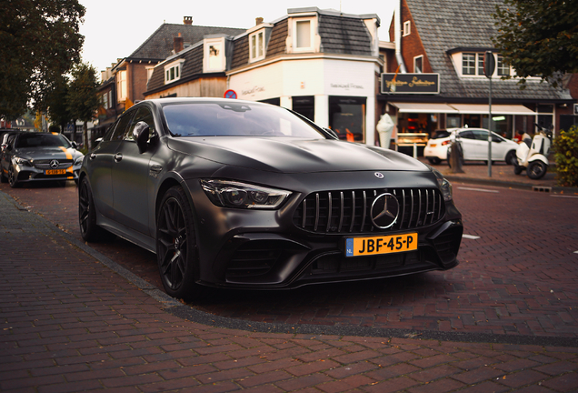 Mercedes-AMG GT 63 S X290